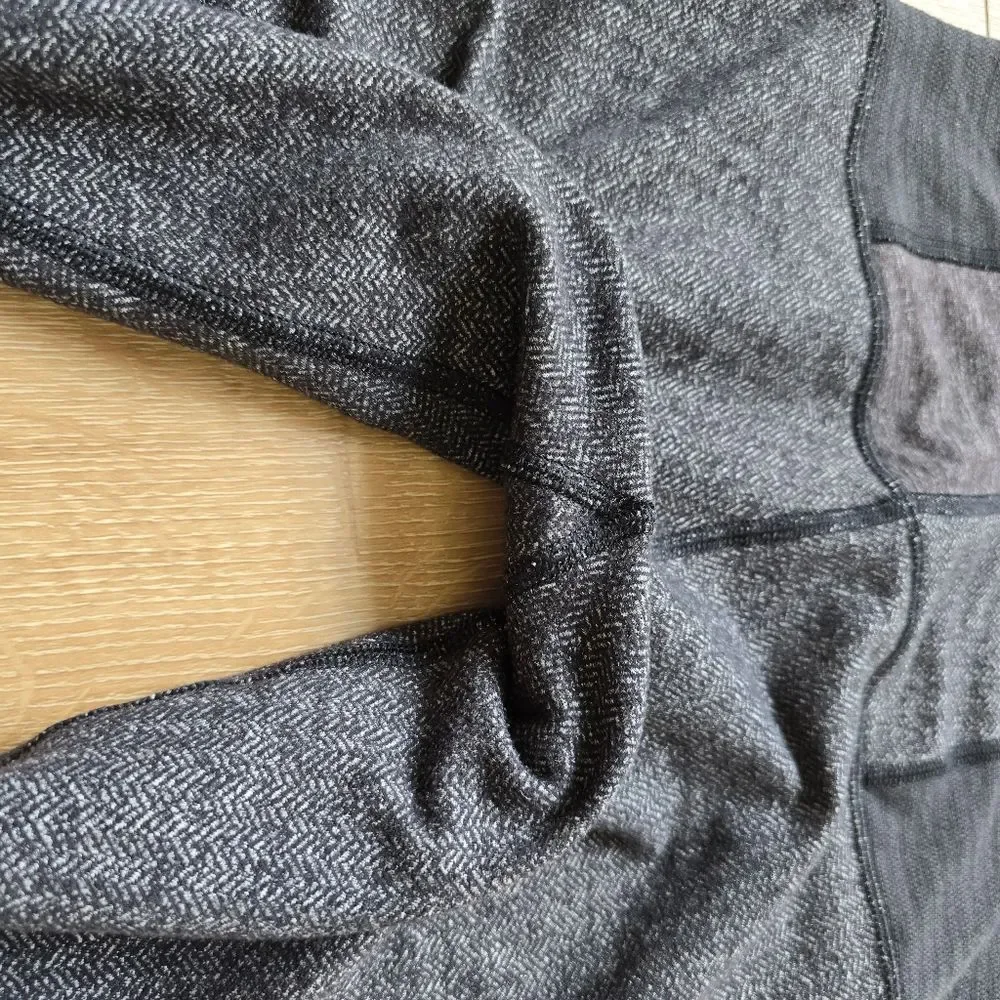 Wunder Under Crop III Heathered Herringbone Size 4
